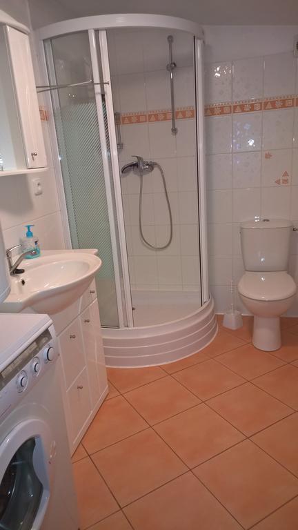 فيلا Nové Město nad Metujíفي Chalet Lomy الغرفة الصورة