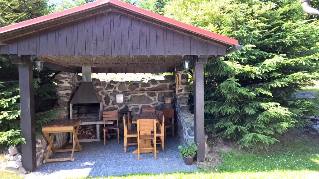 فيلا Nové Město nad Metujíفي Chalet Lomy الغرفة الصورة