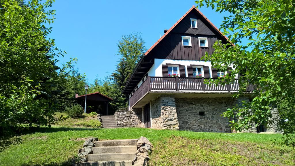 فيلا Nové Město nad Metujíفي Chalet Lomy الغرفة الصورة